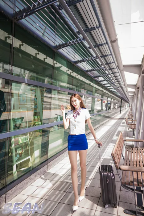 [街拍丝足] NO.219 金允乔 台中高铁 高跟美腿外拍  #街拍丝足、美足#[82P]-030