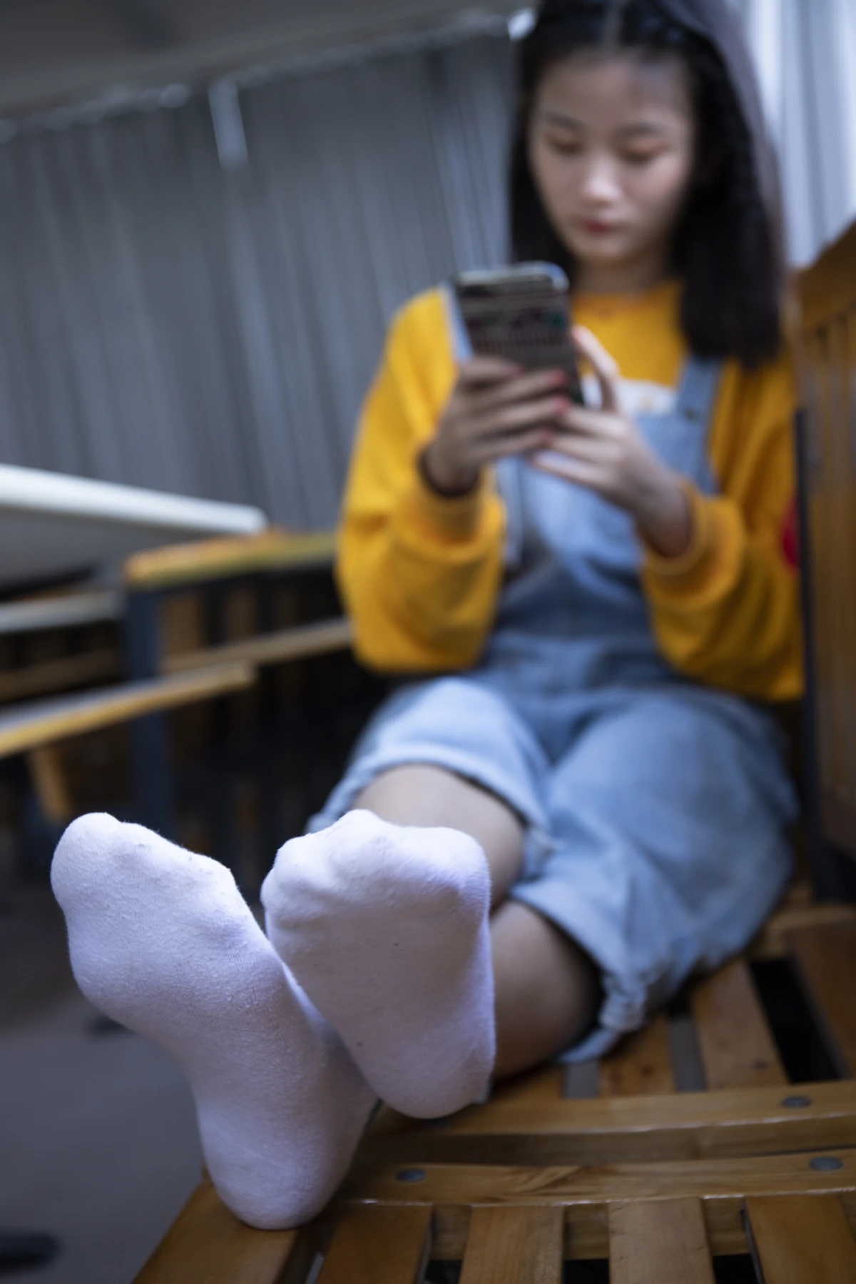 [南国足艺] NO.019 刁钻的角度 四川妹子琳琳教室秀美脚#南国足艺#[121P]-027