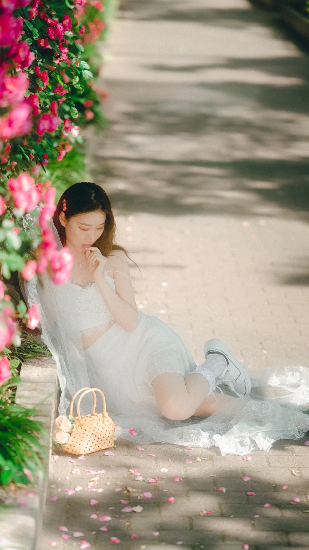 [艺图语]2023.05.20 Vol.3048 蔷薇花下#桃子#[47P]-031
