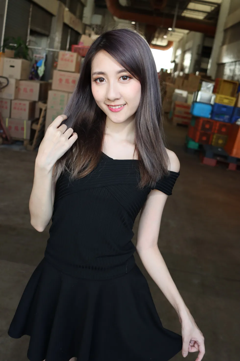 [街拍丝足] NO.140 Elaine Chung 连衣裙丝袜凉高美腿 #街拍丝足、美足#[73P]-042