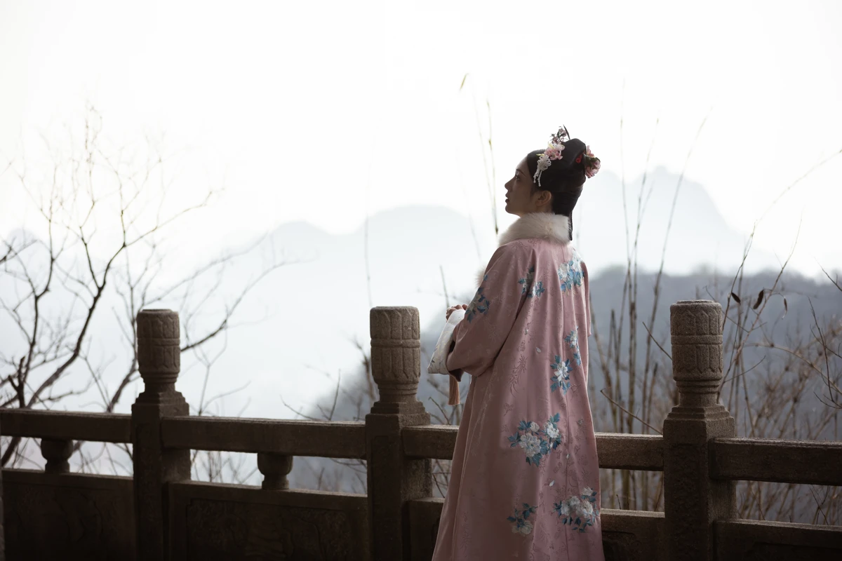 [艺图语]2023.02.04 Vol.2968 梦渡#芝芝琪#[35P]-036