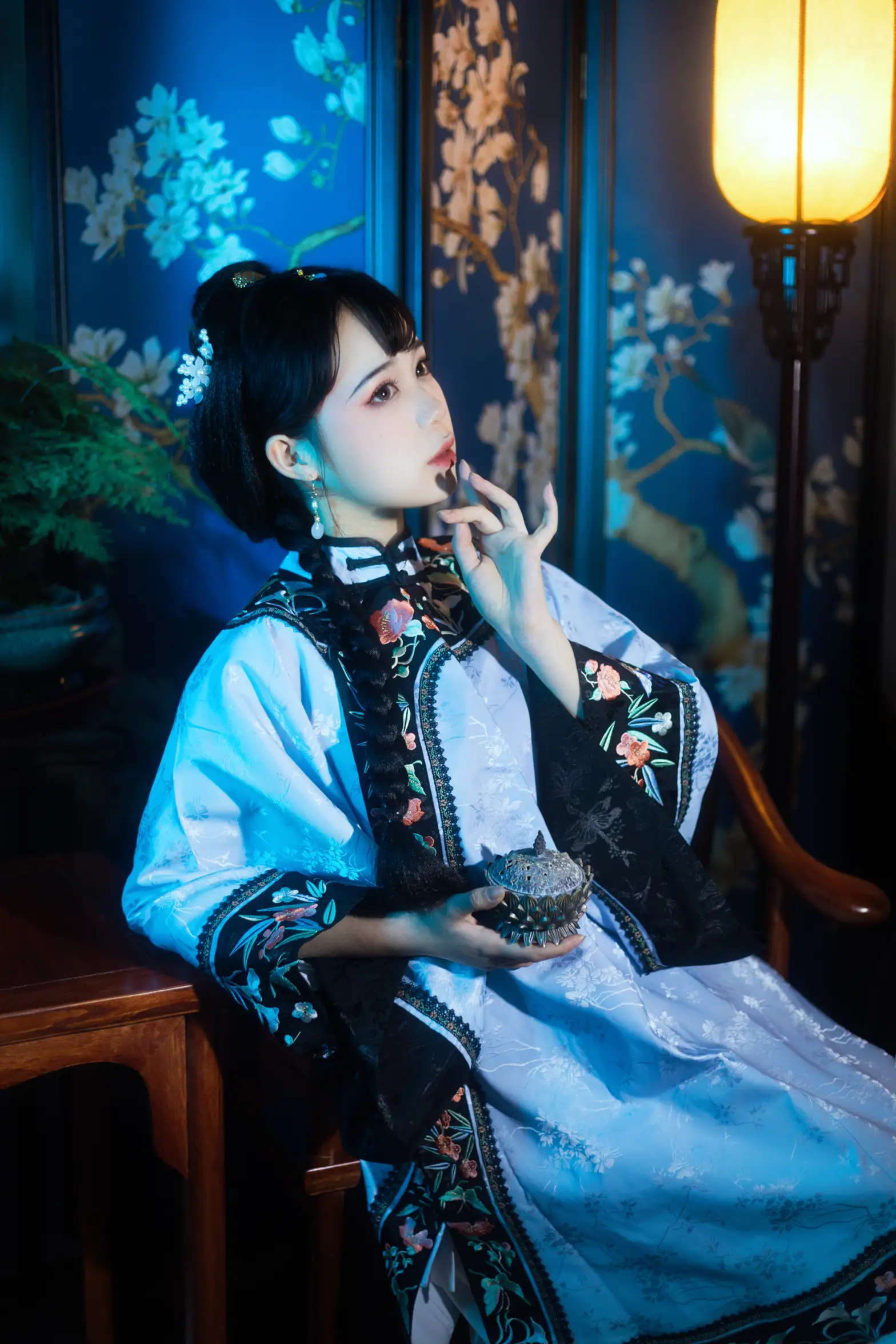 [艺图语] 2022.08.25 Vol.1787-008