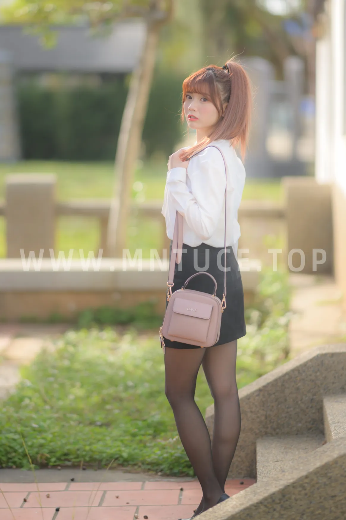 [街拍丝足] NO.237 OL黑丝制服高跟 #街拍丝足、美足#[296P]-100