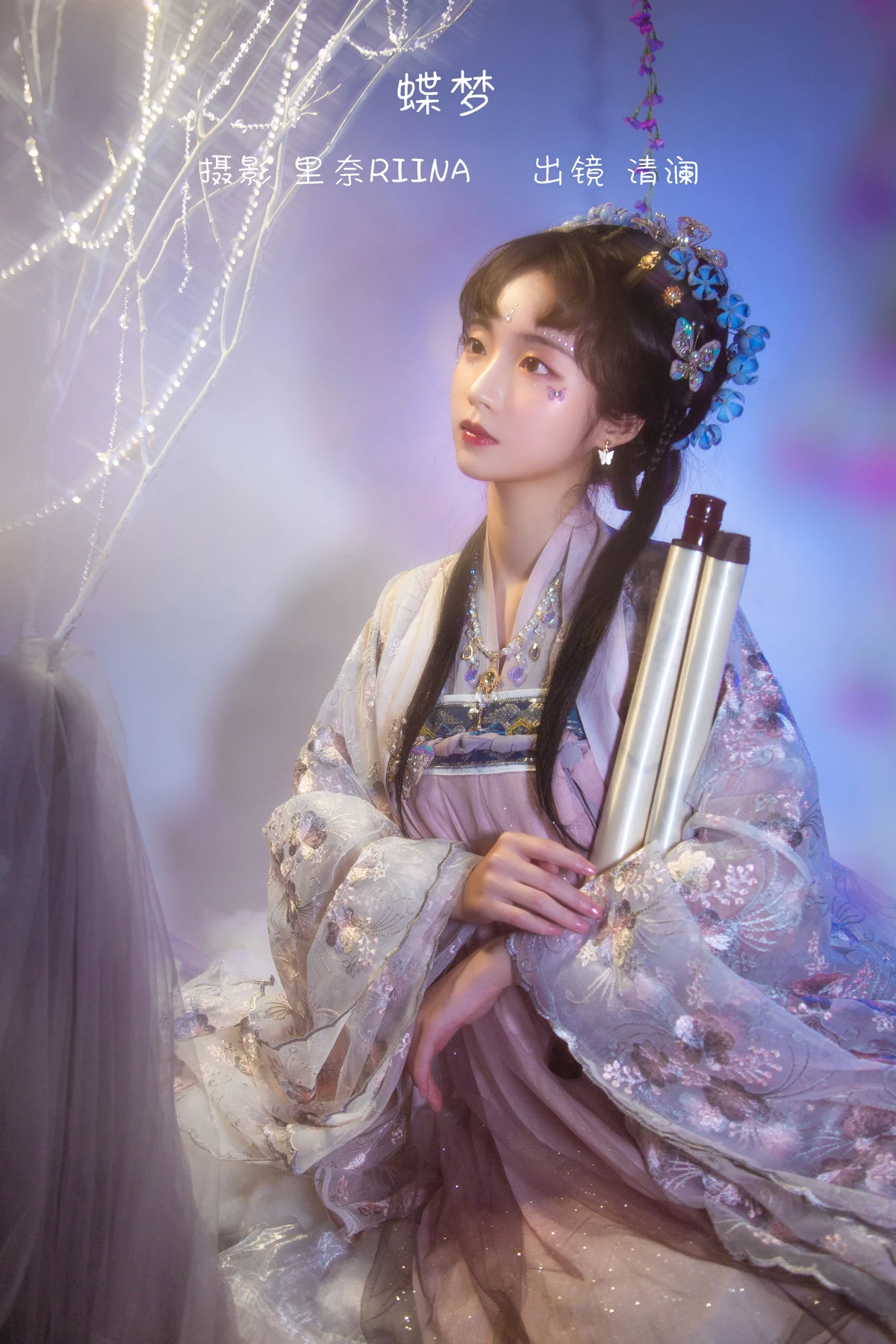 [艺图语]2022.12.23 Vol.2735 – 蝶梦[21P]-PicJJ