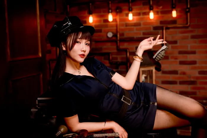 [街拍丝足] NO.116 乔乔儿 黑丝制服 #街拍丝足、美足#[52P]-017