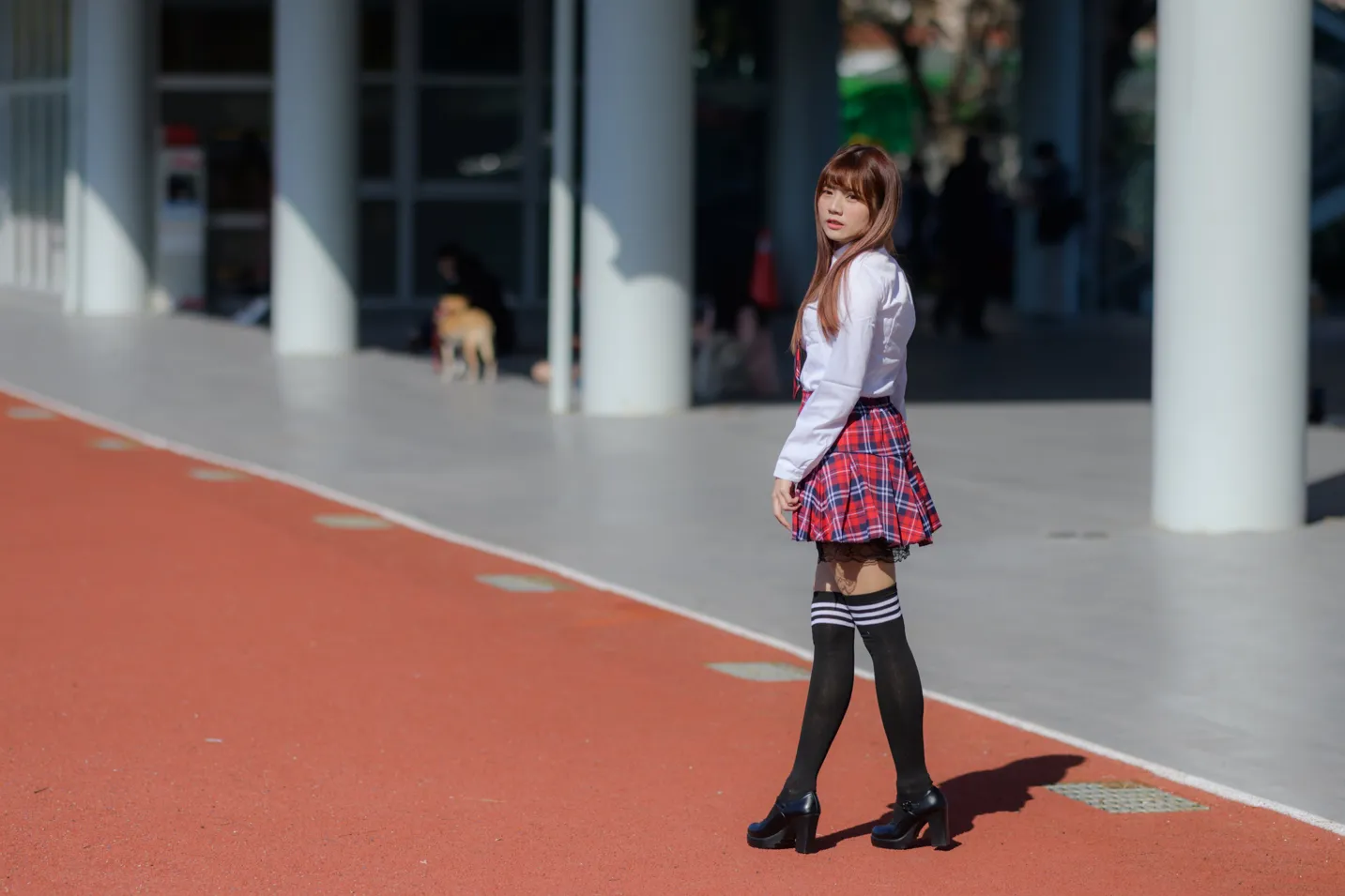 [街拍丝足] NO.233 学生制服高跟 #街拍丝足、美足#[157P]-005