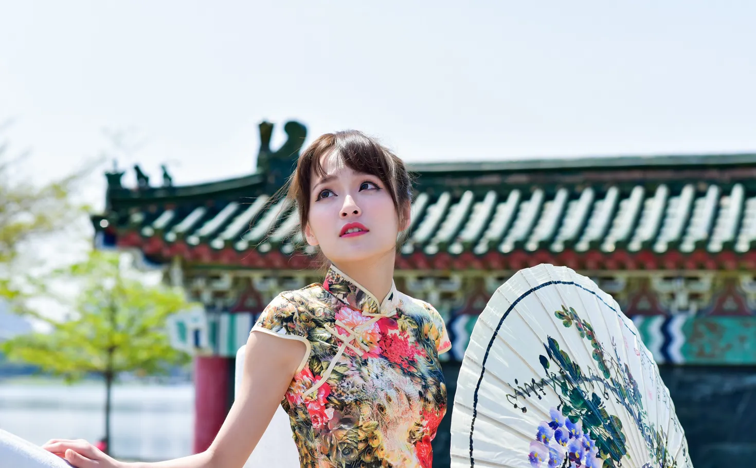 [街拍丝足] NO.189 繆婉瑜 碎花短旗袍高跟美腿#街拍丝足、美足#[68P]-026