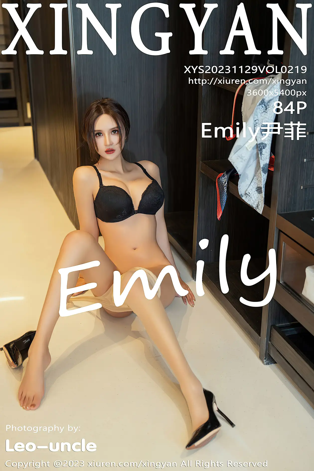 [星颜社]2023.11.29 VOL.219 – Emily尹菲[85P]-PicJJ