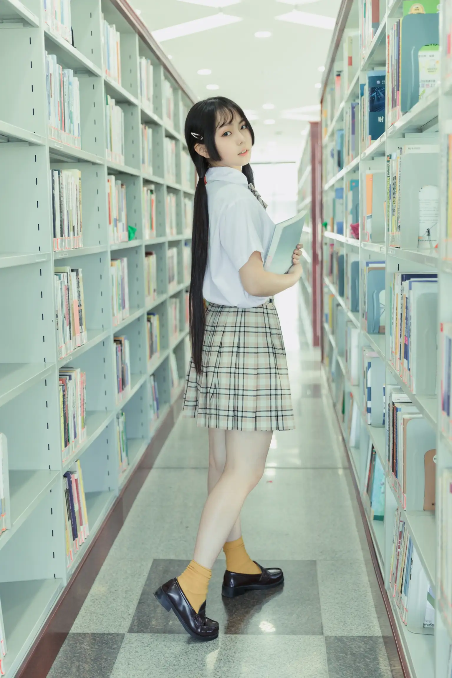 [艺图语] 2022.08.11 Vol.1675-012