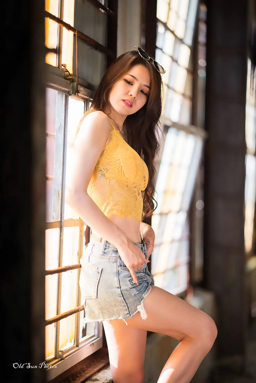 [街拍丝足] NO.192 Debby Chiu 露肚牛仔短裤高跟美腿 #街拍丝足、美足#[53P]-002