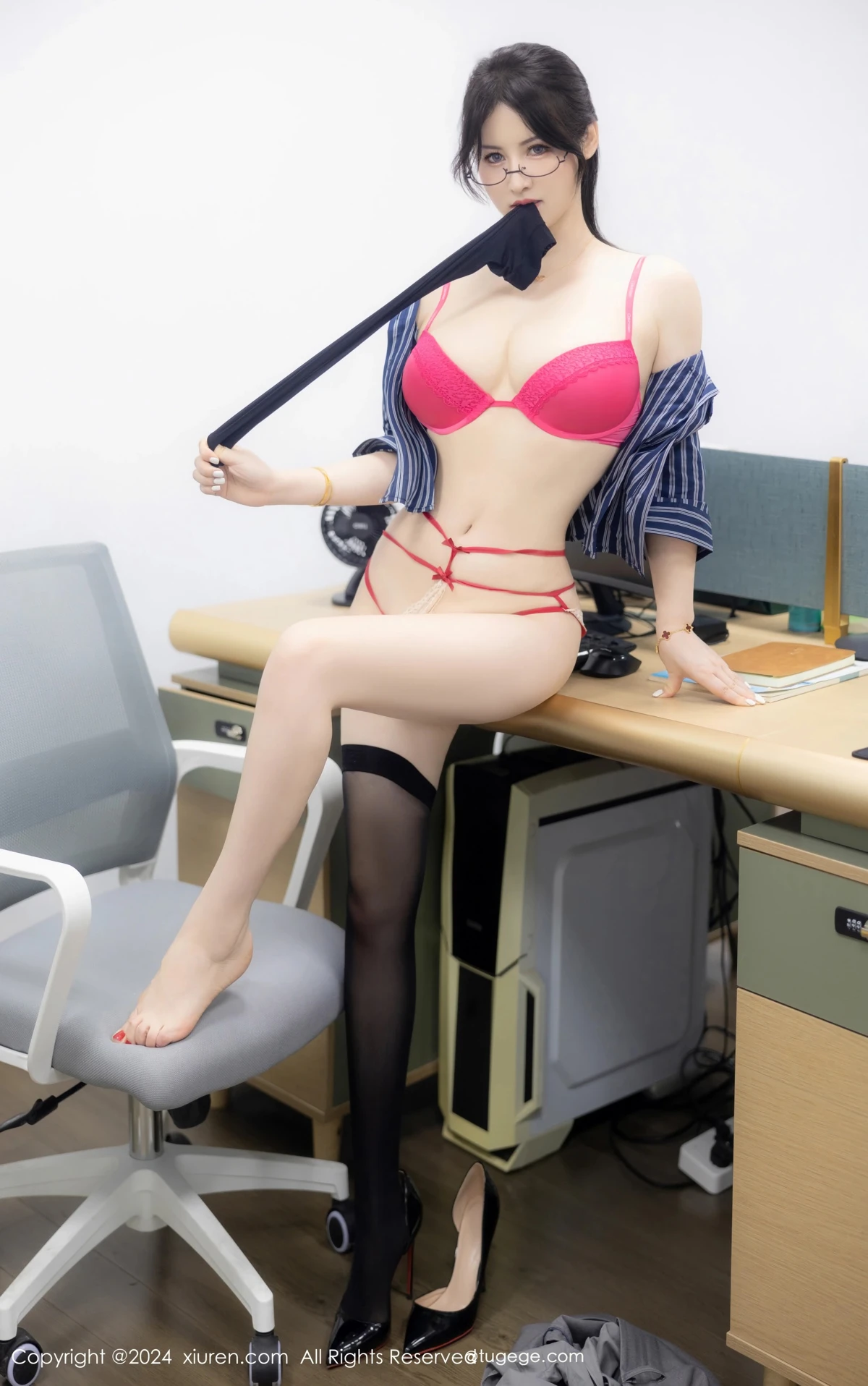 [秀人网] 2024.08.05 No.8971 诗诗kiki、秀人旗下#[85P]-074