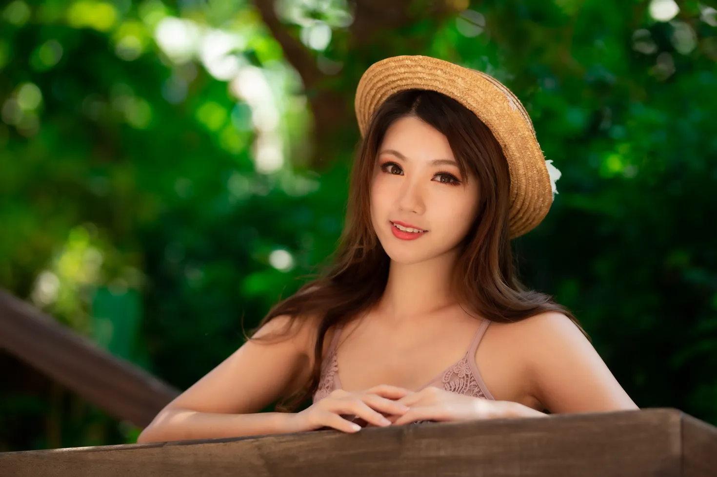 [街拍丝足] NO.195 张伦甄 吊带连衣裙丝袜凉高美腿 #街拍丝足、美足#[24P]-013