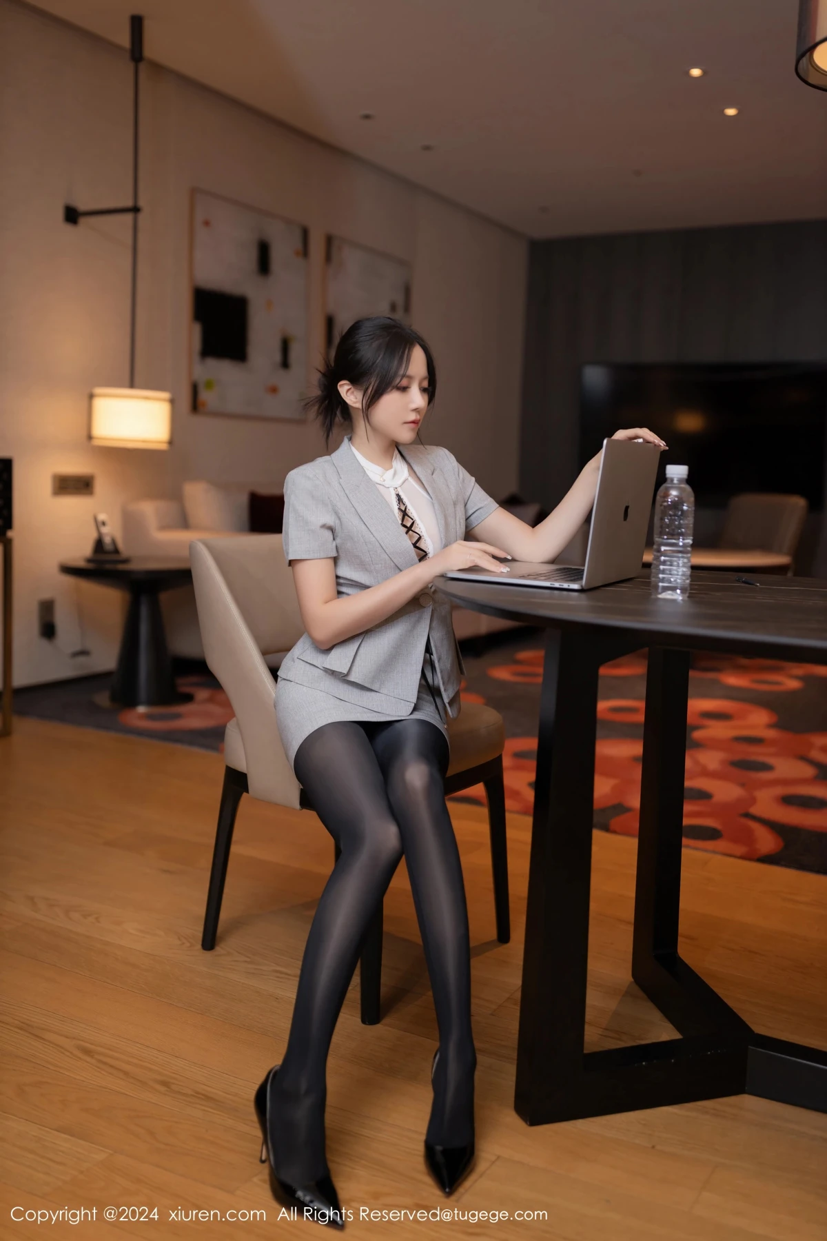 [秀人网] 2024.09.20 No.9189 鱼子酱Fish、秀人旗下#[82P]-008