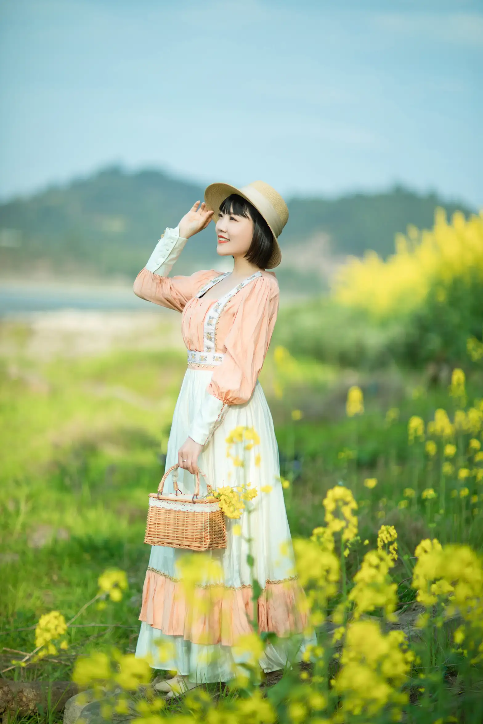 [艺图语] 2022.08.21 Vol.1753-028