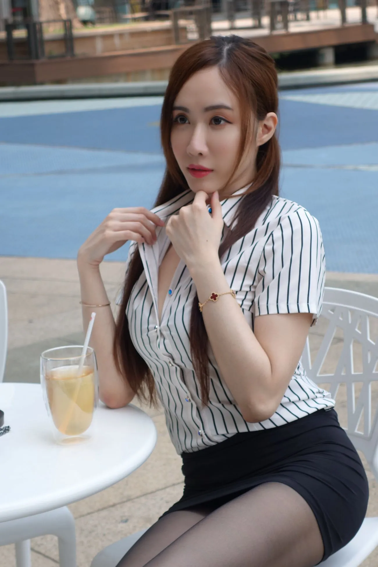 [街拍丝足] NO.073  Dora妍希 OL黑丝高跟美腿 #街拍丝足、美足#[82P]-076