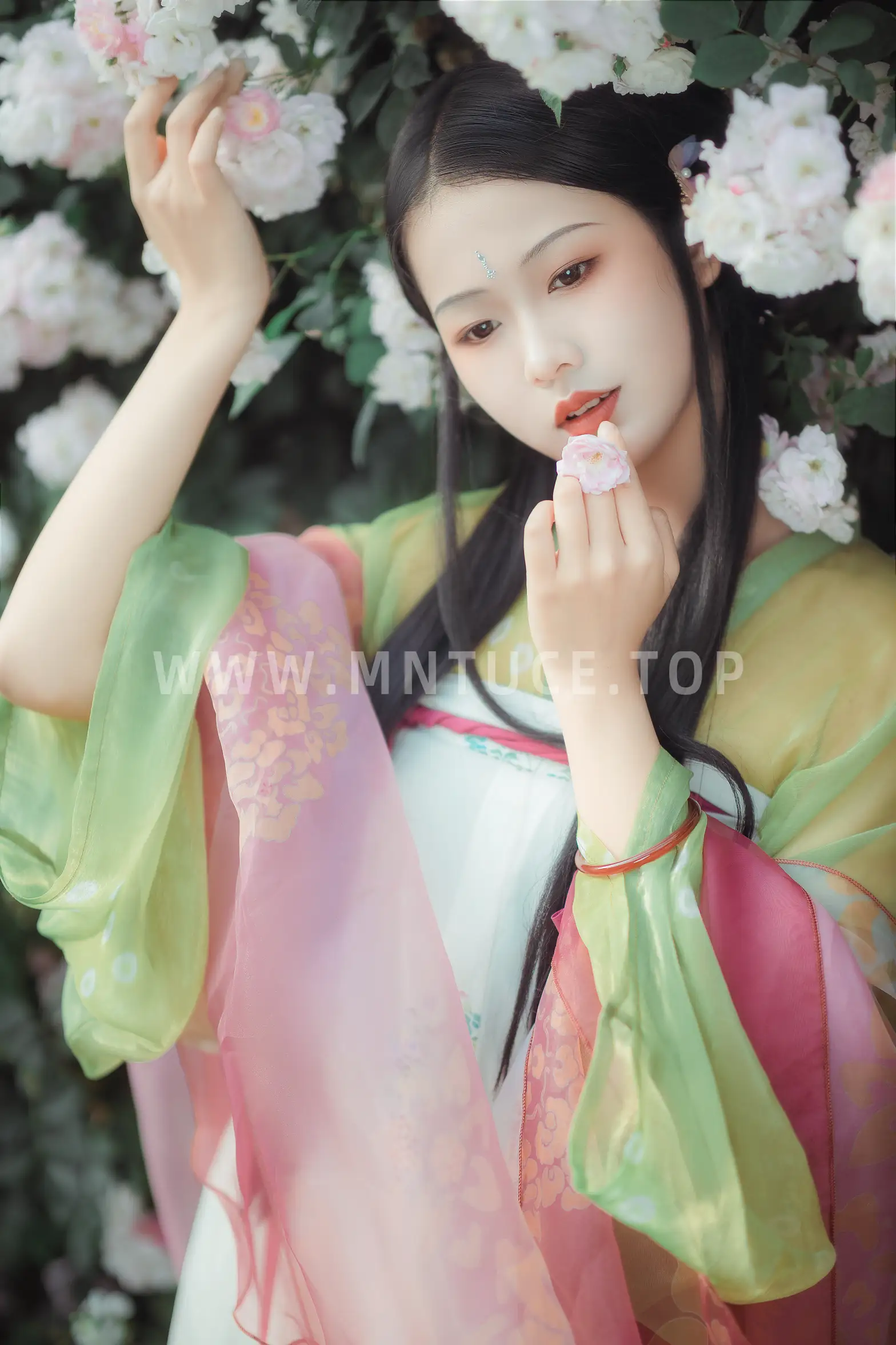 [艺图语] 2022.09.14 Vol.1949-018