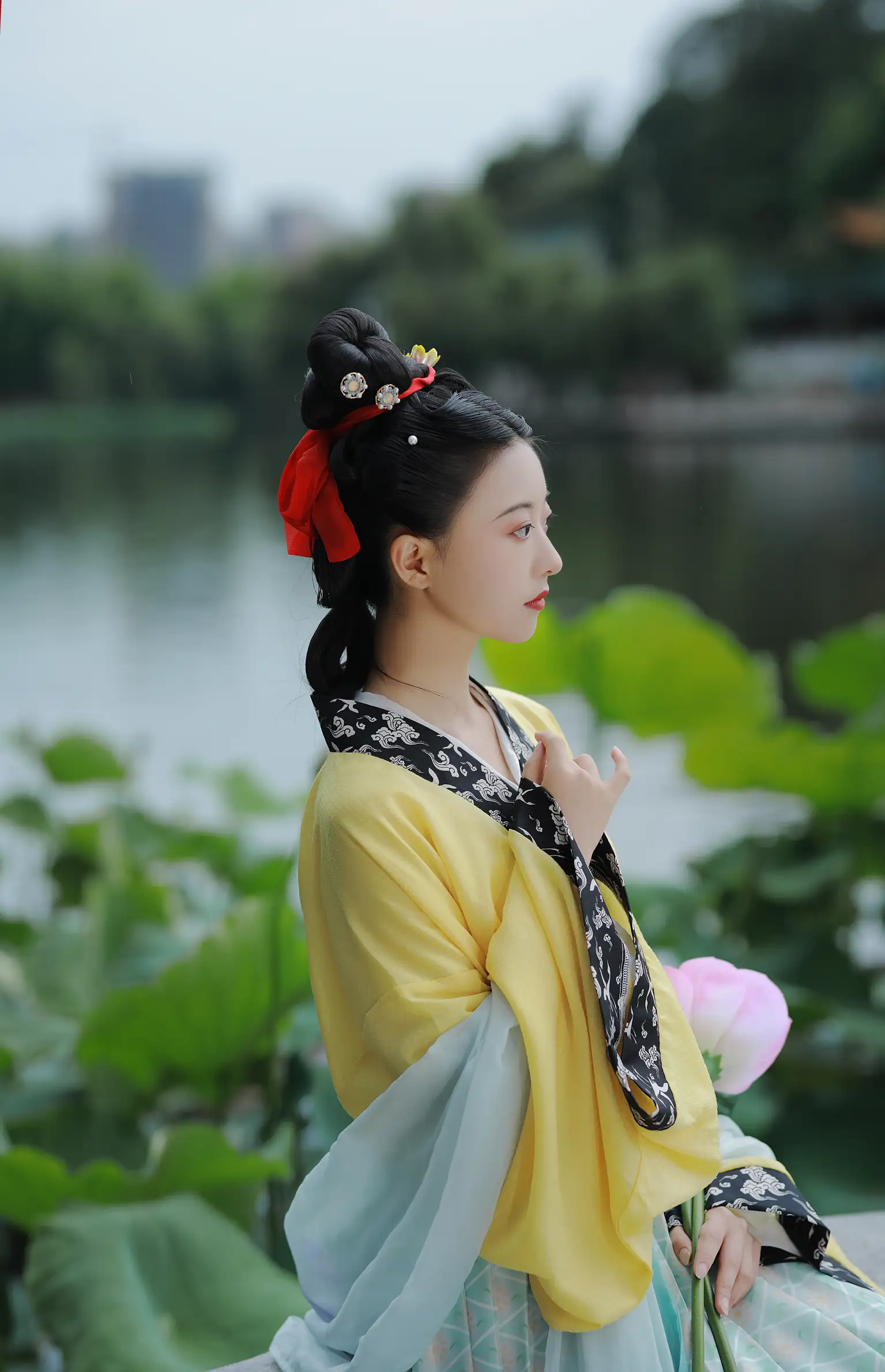 [艺图语] 2022.08.09 Vol.1660-003