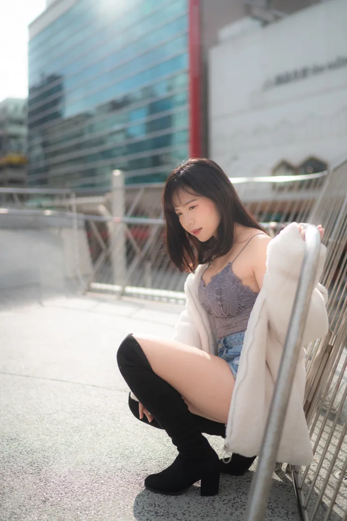 [街拍丝足] NO.215 YoYo 牛仔短裤长靴 #街拍丝足、美足#[109P]-087