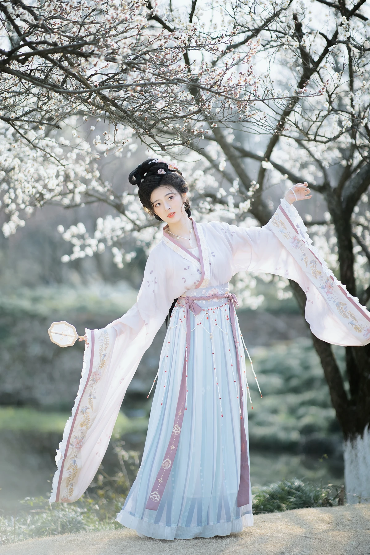 [艺图语]2023.03.08 Vol.3022 初春探梅#明姝菜菜#[45P]-012