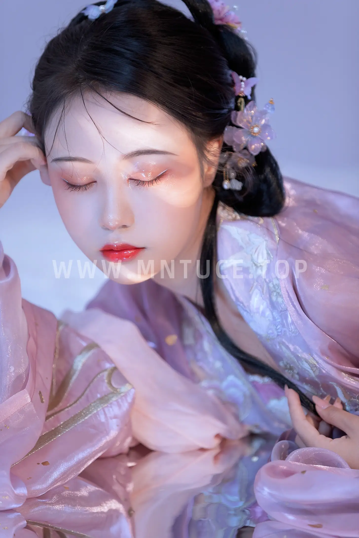 [艺图语] 2022.08.12 Vol.1684-018