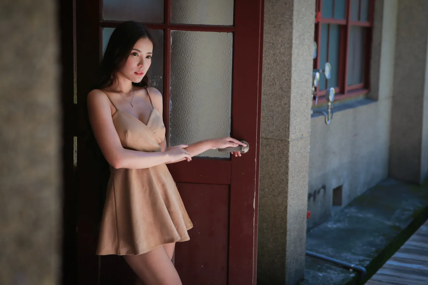 [街拍丝足] NO.134 黄书庭 吊带连衣裙凉高美腿 #街拍丝足、美足#[29P]-016