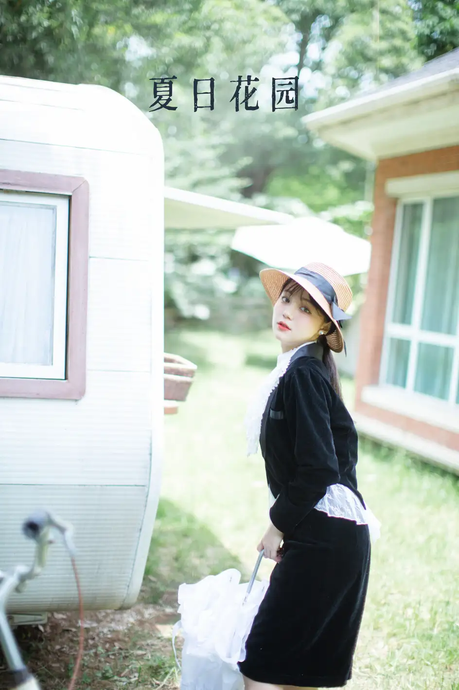 [艺图语] 2022.07.15 Vol.1489 – 夏日花园 夏芸是只小考拉[26P]-PicJJ