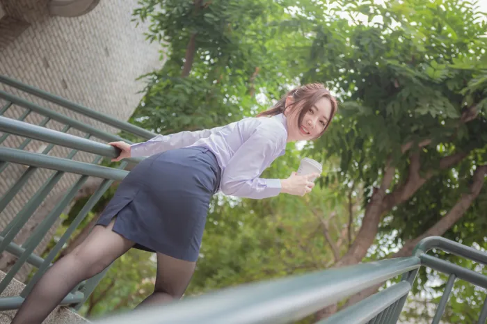 [街拍丝足] NO.164 林华 OL制服 高跟美腿外 #街拍丝足、美足#[42P]-036