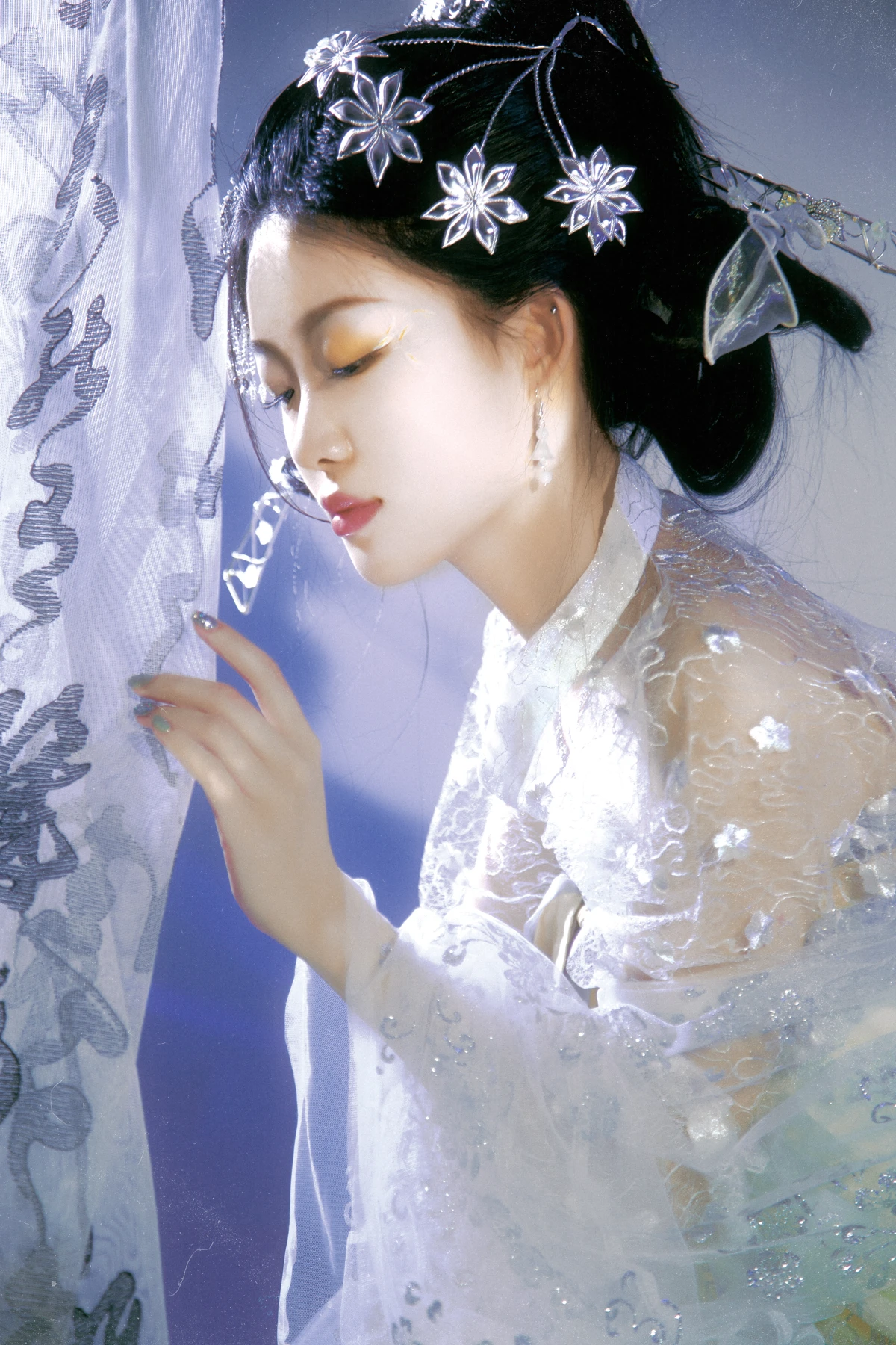[艺图语]2022.12.28 Vol.2782-009