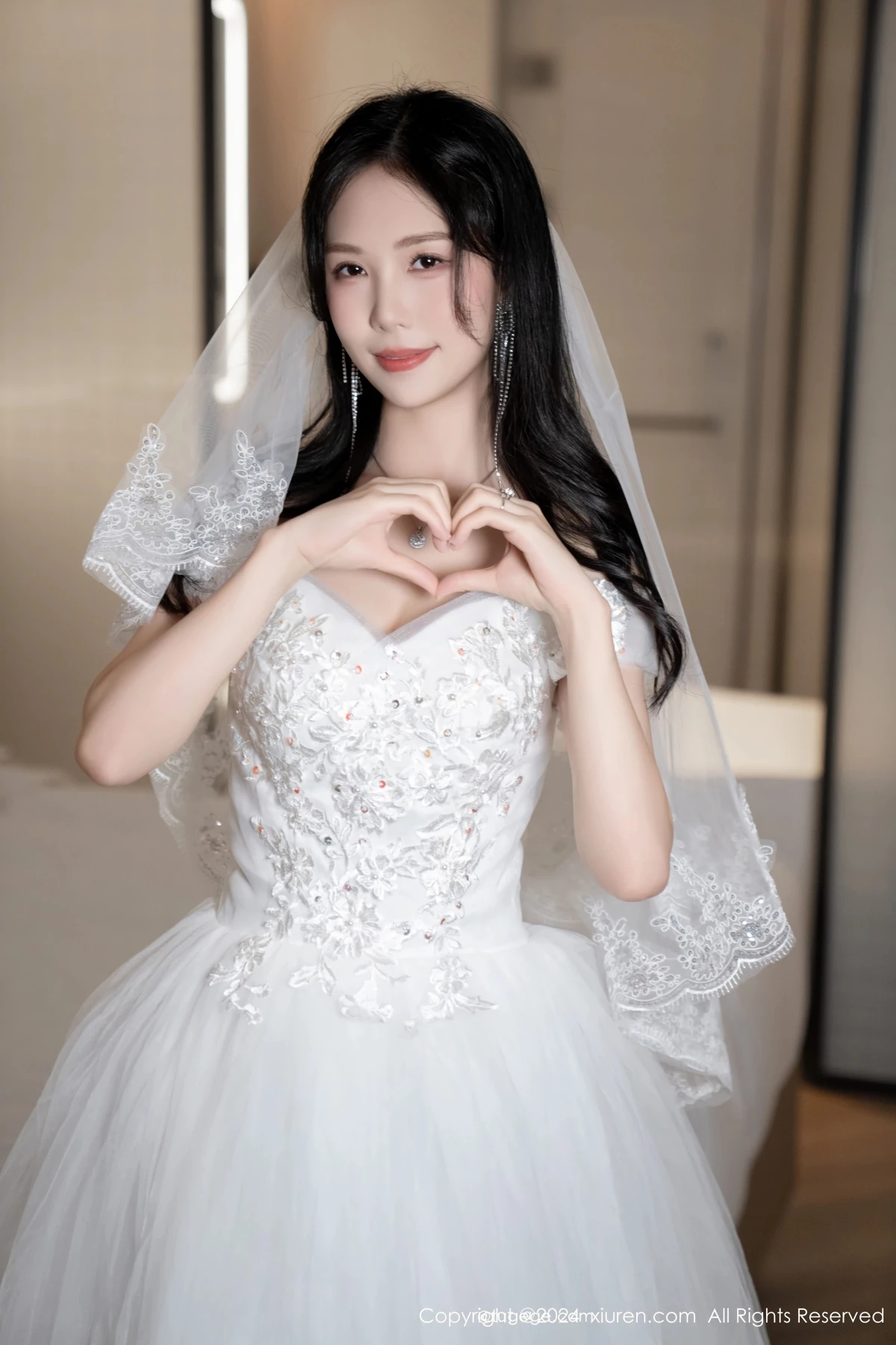 [秀人网] 2024.08.09 No.8998 利世、秀人旗下#[100P]-042