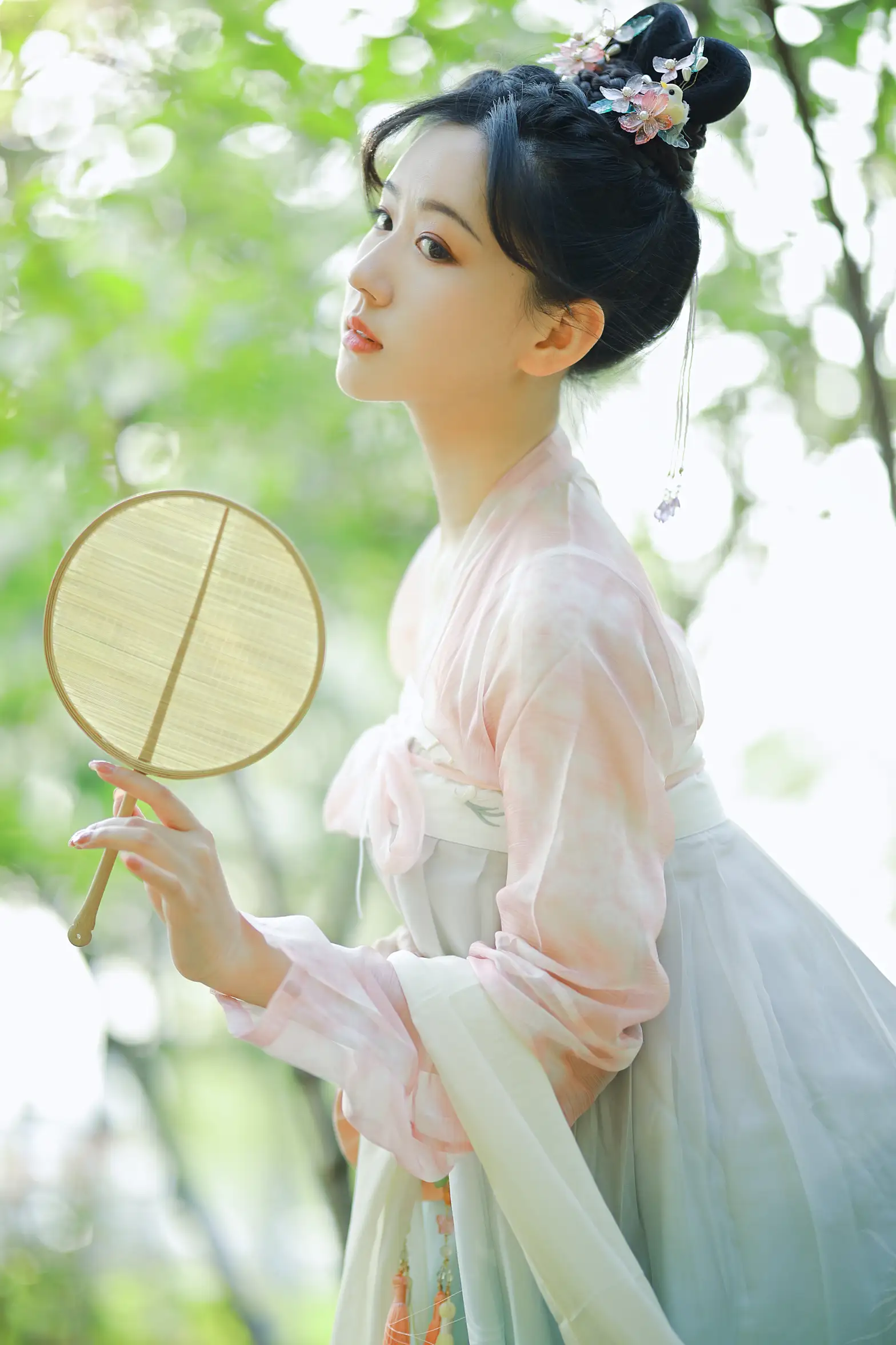 [艺图语] 2022.08.20 Vol.1746-019