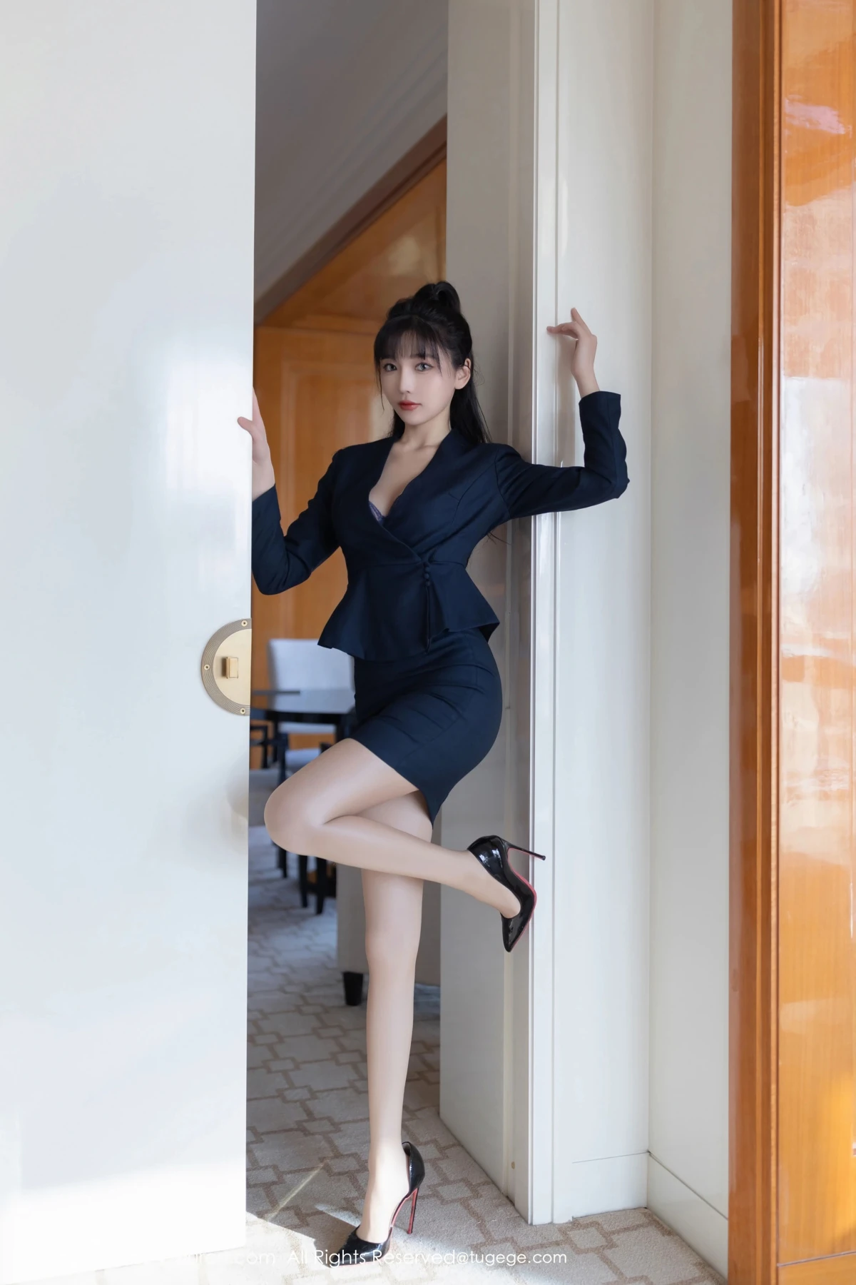 [秀人网] 2024.10.10 No.9263 陆萱萱、秀人旗下#[80P]-002