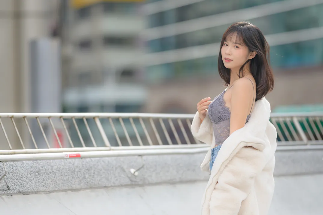 [街拍丝足] NO.215 YoYo 牛仔短裤长靴 #街拍丝足、美足#[109P]-010