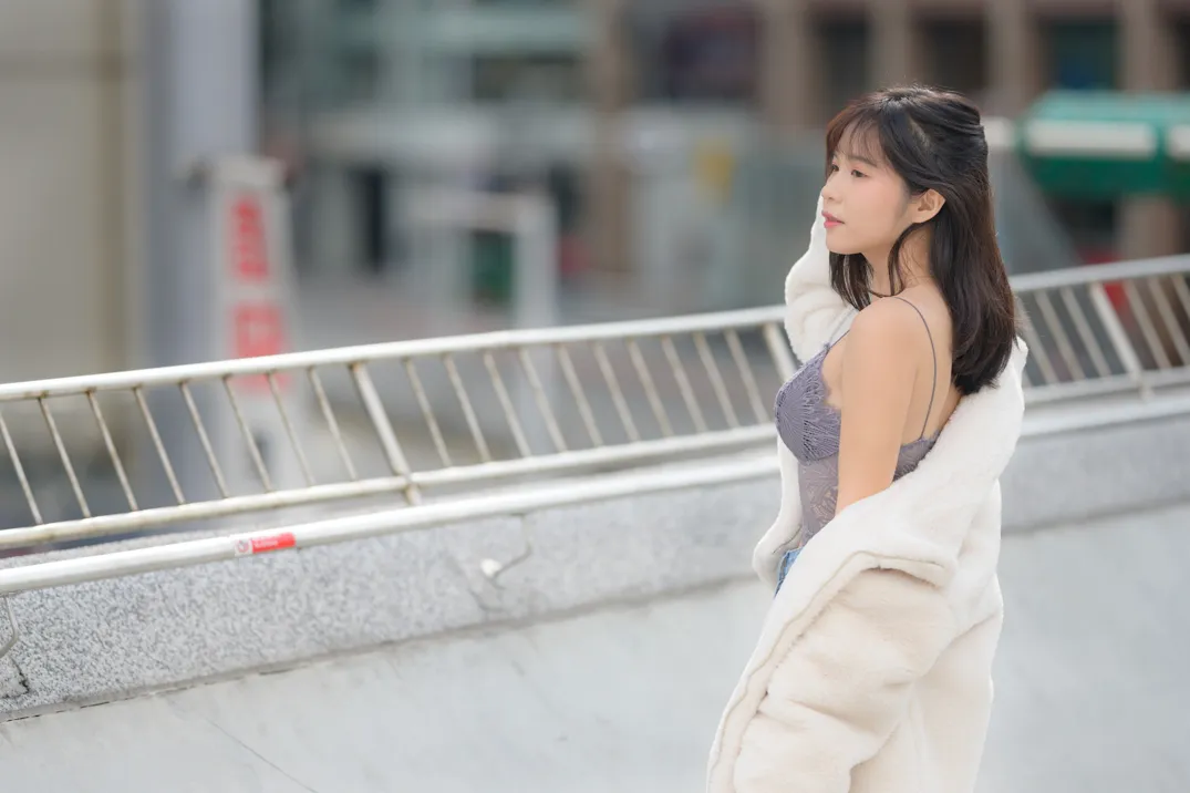 [街拍丝足] NO.215 YoYo 牛仔短裤长靴 #街拍丝足、美足#[109P]-009