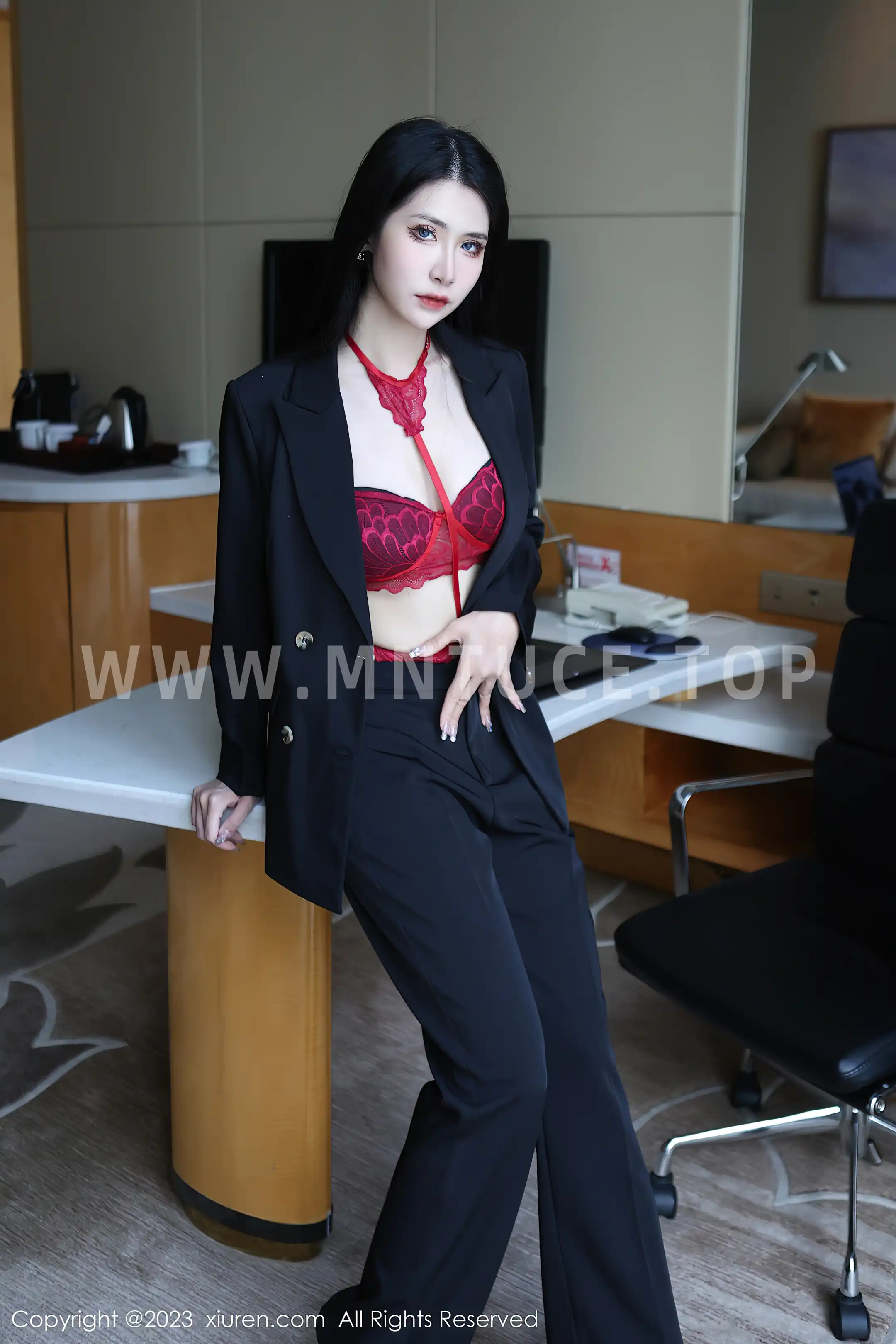 [秀人网] 2023.03.13 NO.6402-023