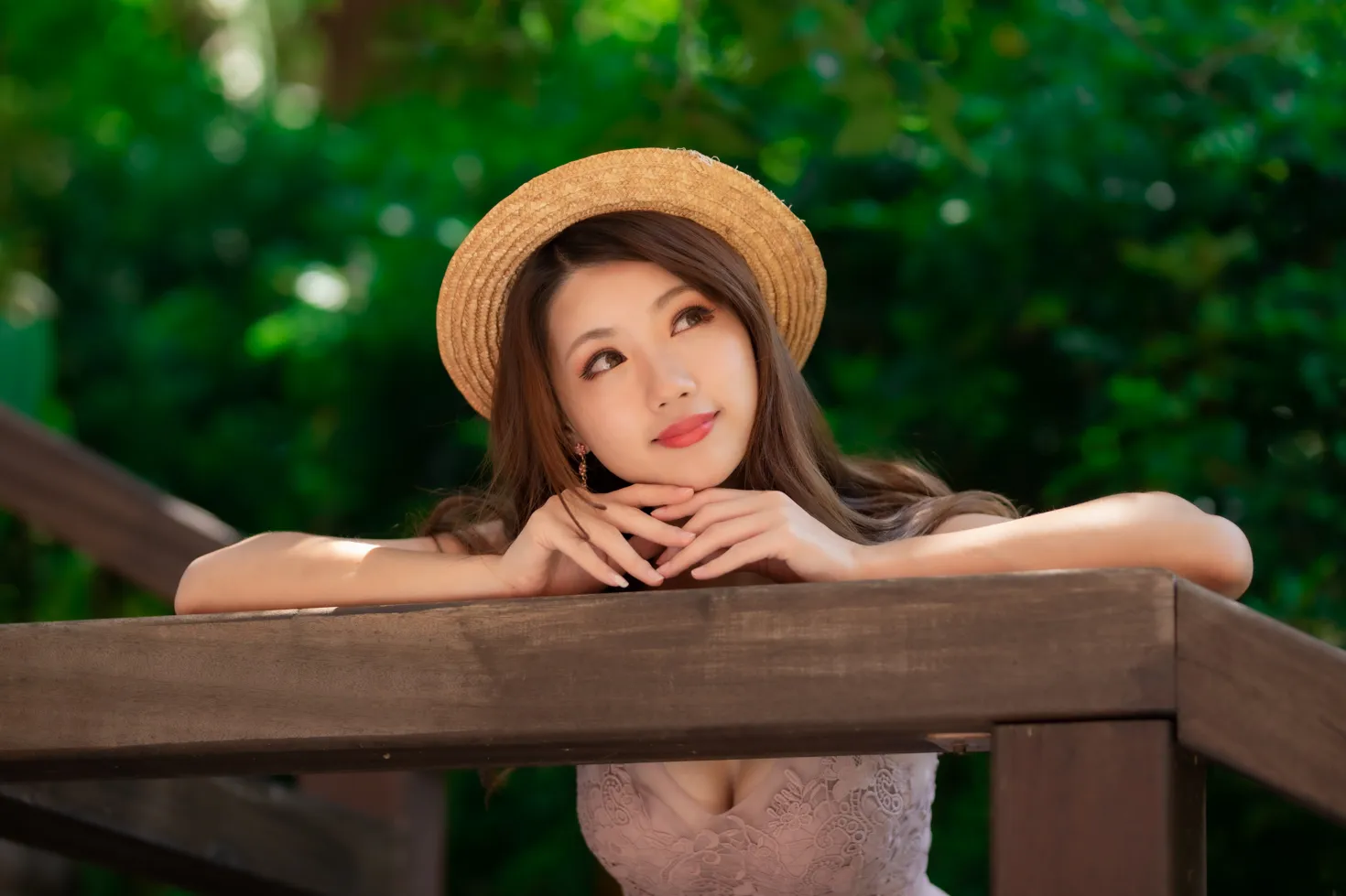 [街拍丝足] NO.195 张伦甄 吊带连衣裙丝袜凉高美腿 #街拍丝足、美足#[24P]-014