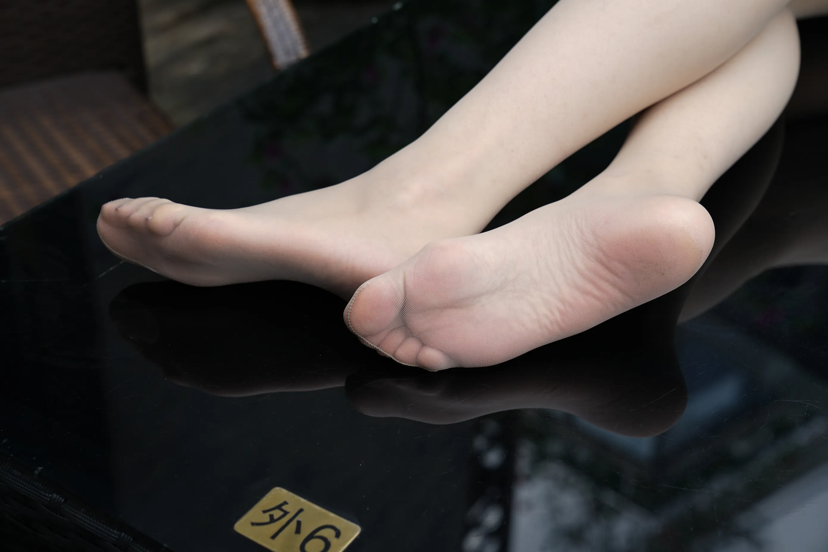 [街拍丝足] NO.008 一组无水印4300W像素高清原图！ #街拍丝足、美足#[94P]-045