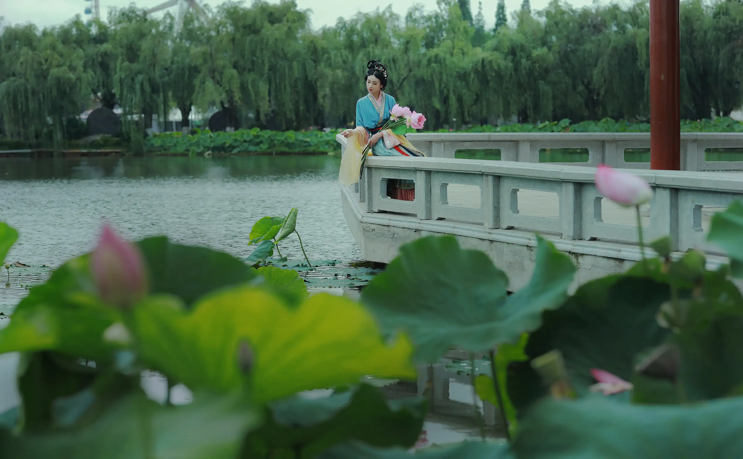 [艺图语] 2022.08.12 Vol.1687-037