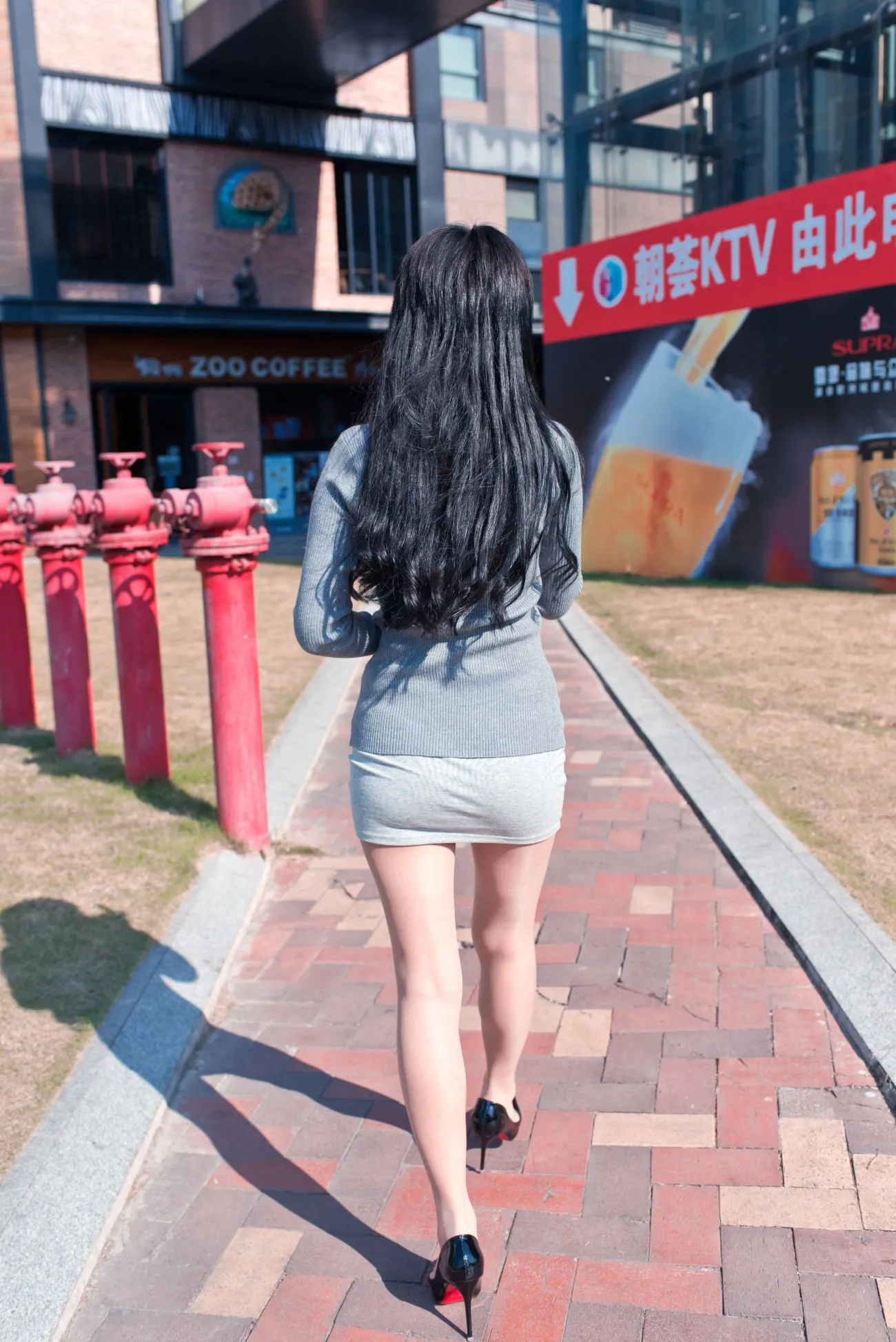 [街拍丝足] NO.084 休闲书屋里的短裙肉丝美女萌宝儿 #街拍丝足、美足#[79P]-010