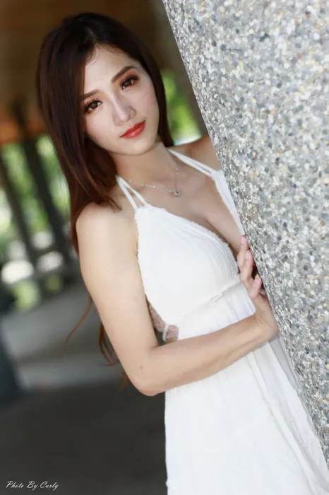 [街拍丝足] NO.039 Go Go 白色小禮服 高跟美腿外拍 #街拍丝足、美足#[118P]-052