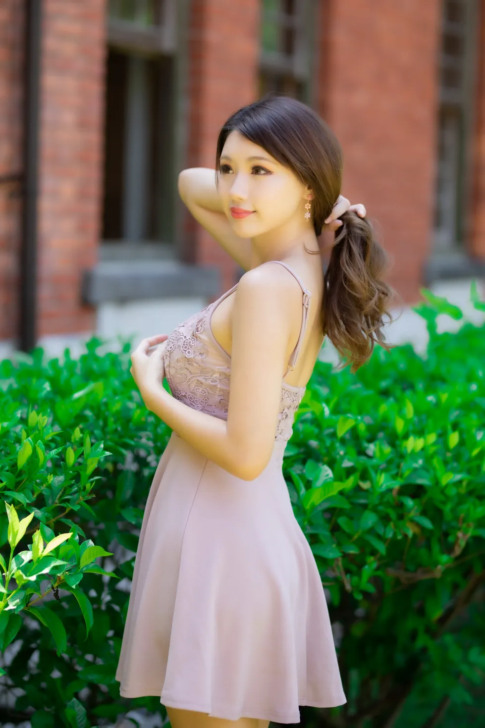 [街拍丝足] NO.195 张伦甄 吊带连衣裙丝袜凉高美腿 #街拍丝足、美足#[24P]-004