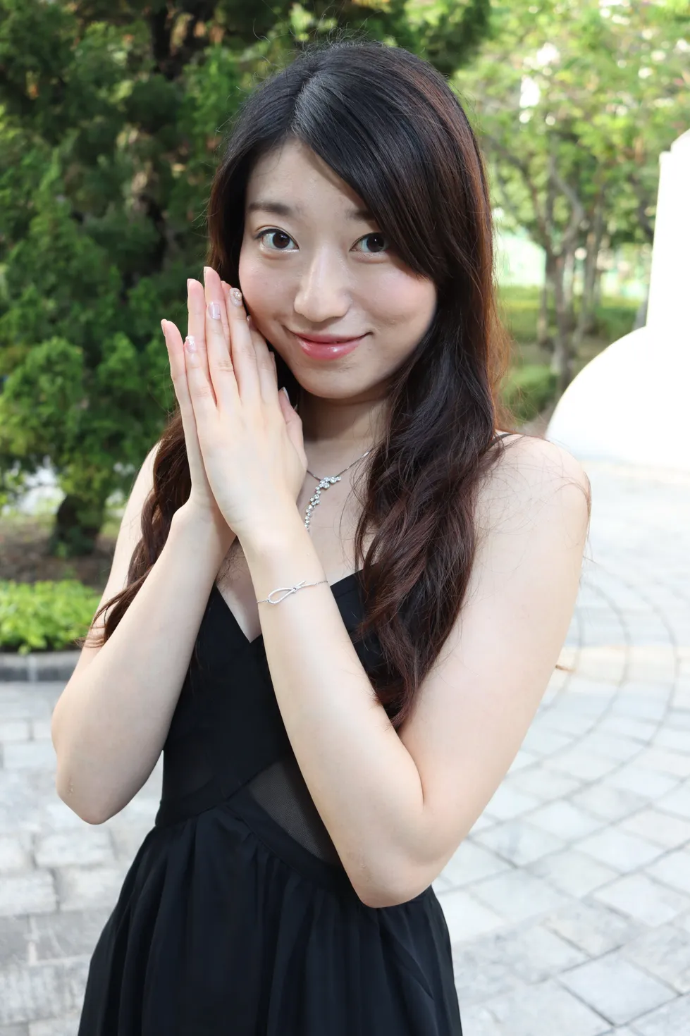 [街拍丝足] NO.106 吴小葵 公园黑色长裙 #街拍丝足、美足#[61P]-008