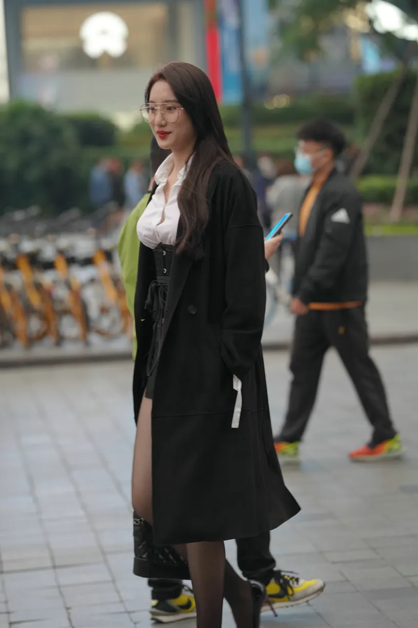 [街拍丝足] NO.160 黑丝大长腿 #街拍丝足、美足#[201P]-069