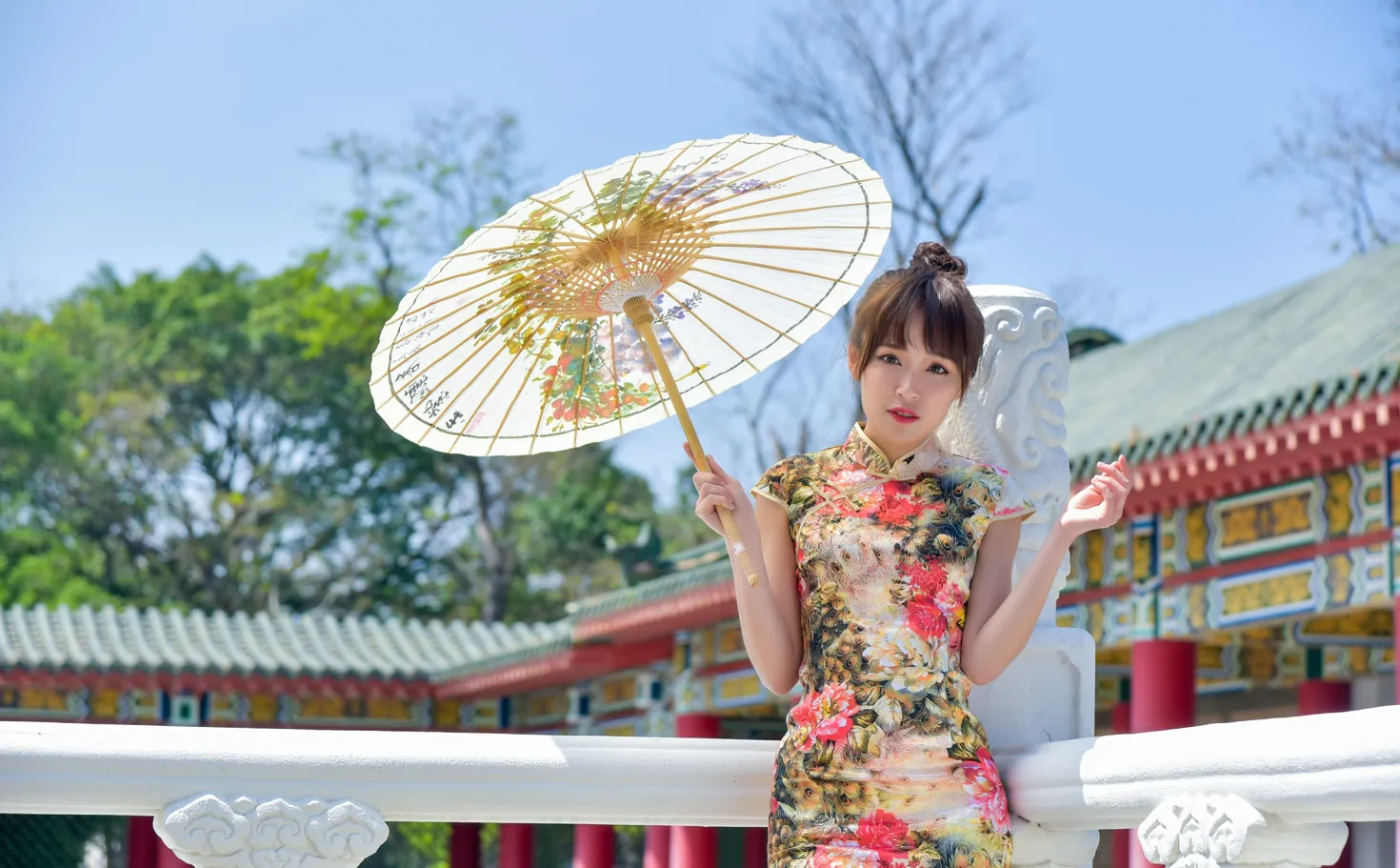 [街拍丝足] NO.189 繆婉瑜 碎花短旗袍高跟美腿#街拍丝足、美足#[68P]-018