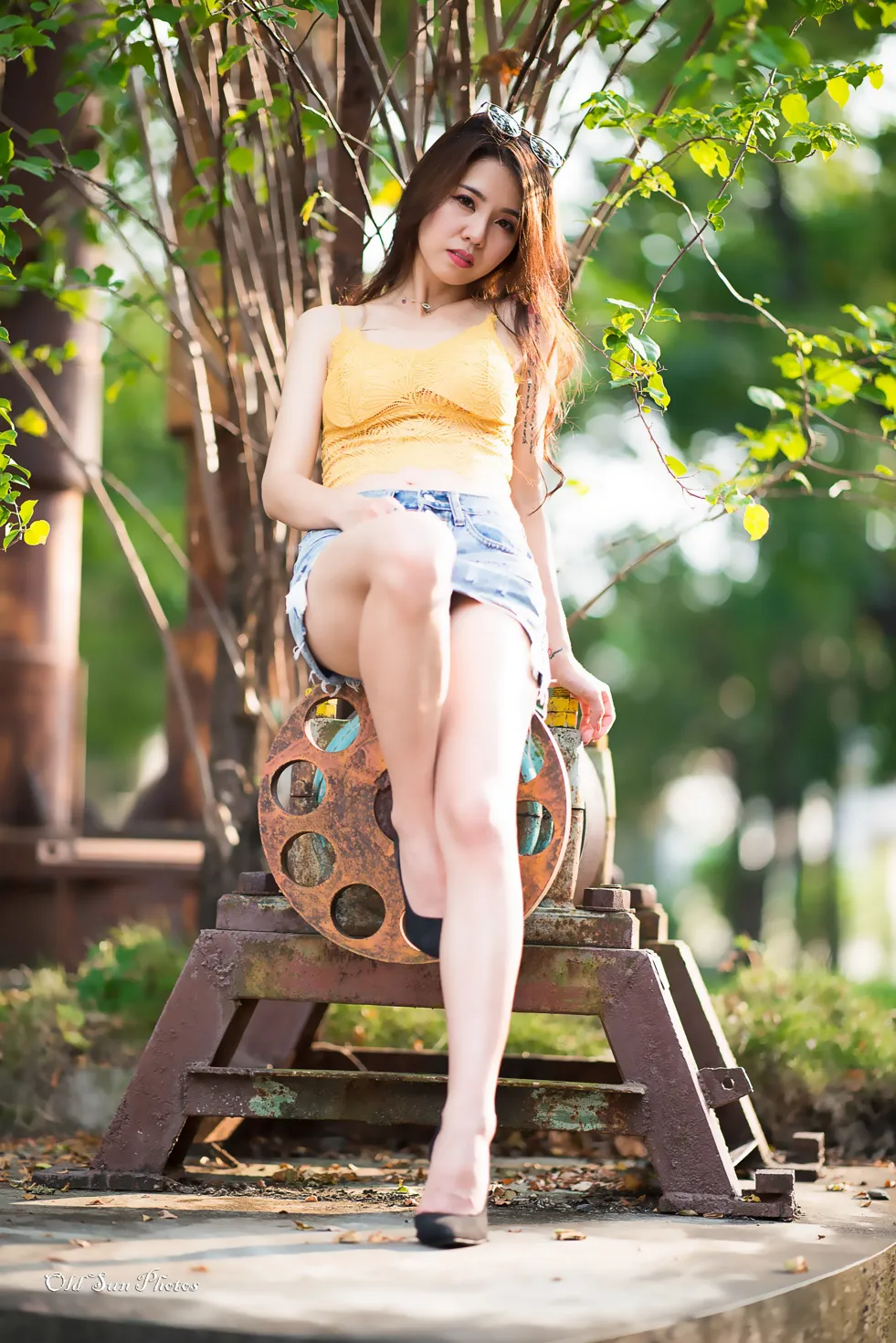[街拍丝足] NO.192 Debby Chiu 露肚牛仔短裤高跟美腿 #街拍丝足、美足#[53P]-052