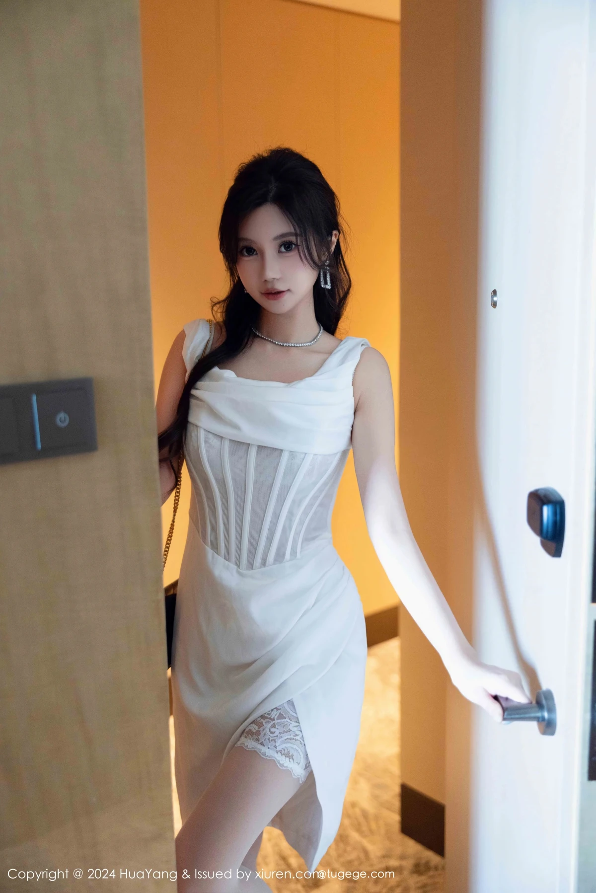 [花漾] 2024.10.12 VOL.612 绮里嘉ula、秀人旗下#[86P]-007