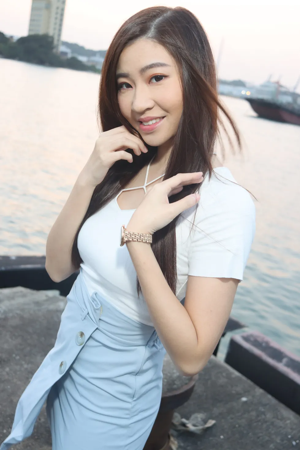 [街拍丝足] NO.198 梓萱 短裙丝袜涼高美腿 #街拍丝足、美足#[80P]-058