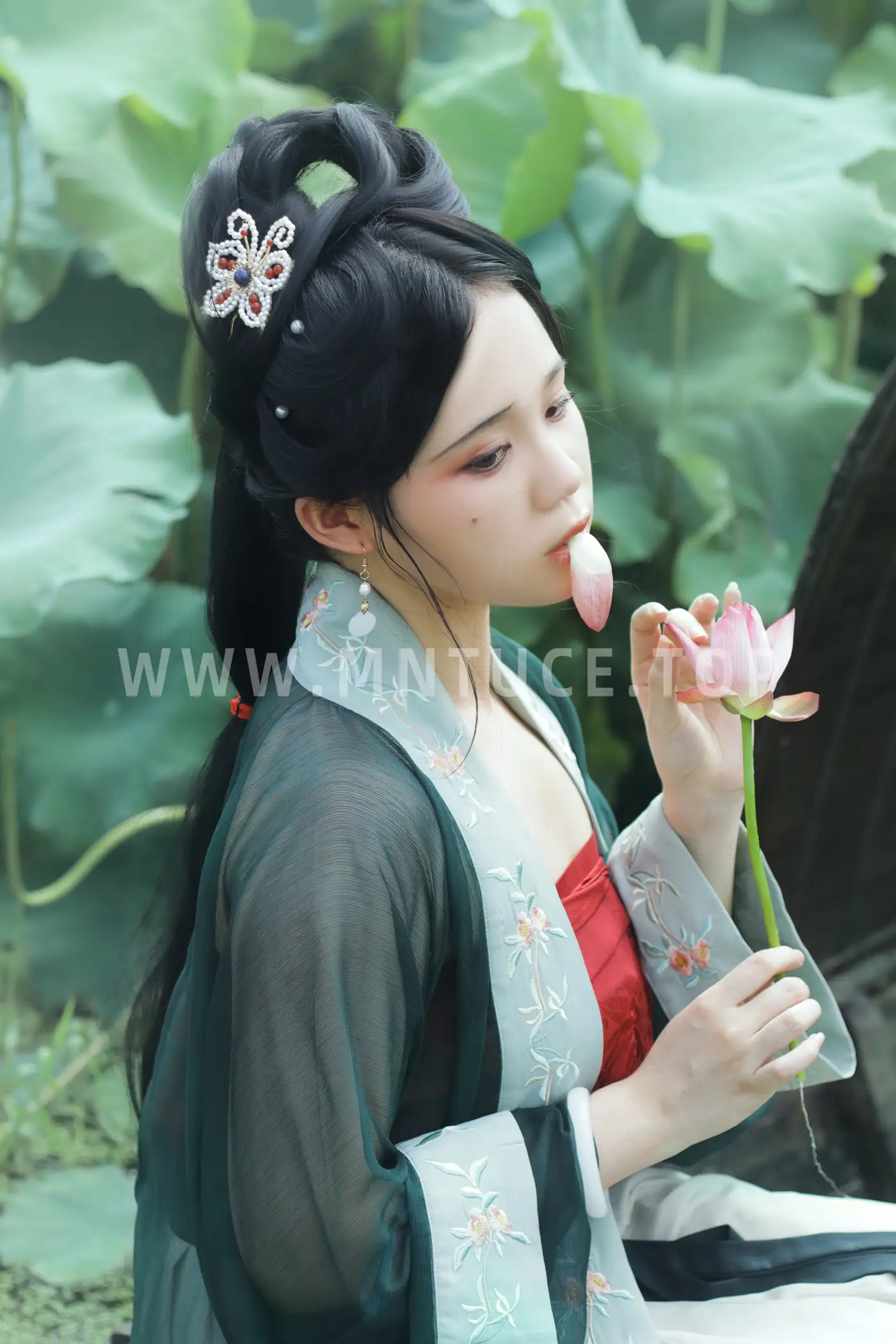 [艺图语] 2022.08.21 Vol.1752-018