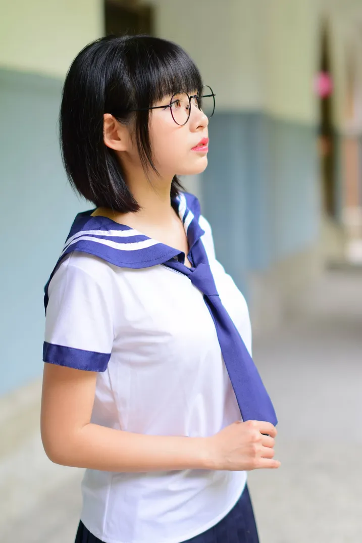 [街拍丝足] NO.171 海琳 学生制服 #街拍丝足、美足#[73P]-054