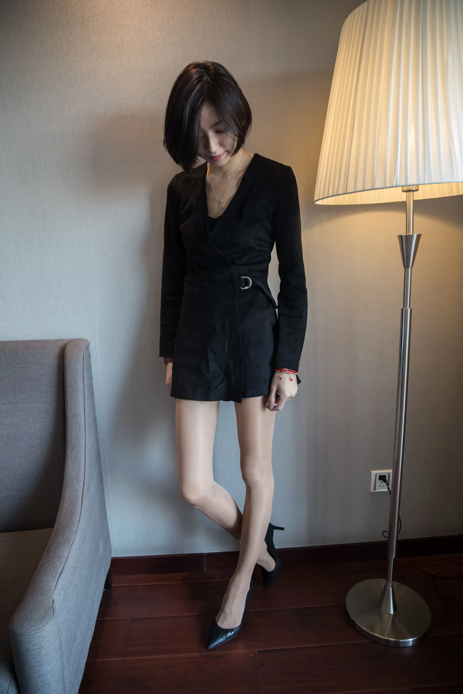 [街拍丝足] NO.120 酒店骨感美女肉丝高跟 #街拍丝足、美足#[88P]-026