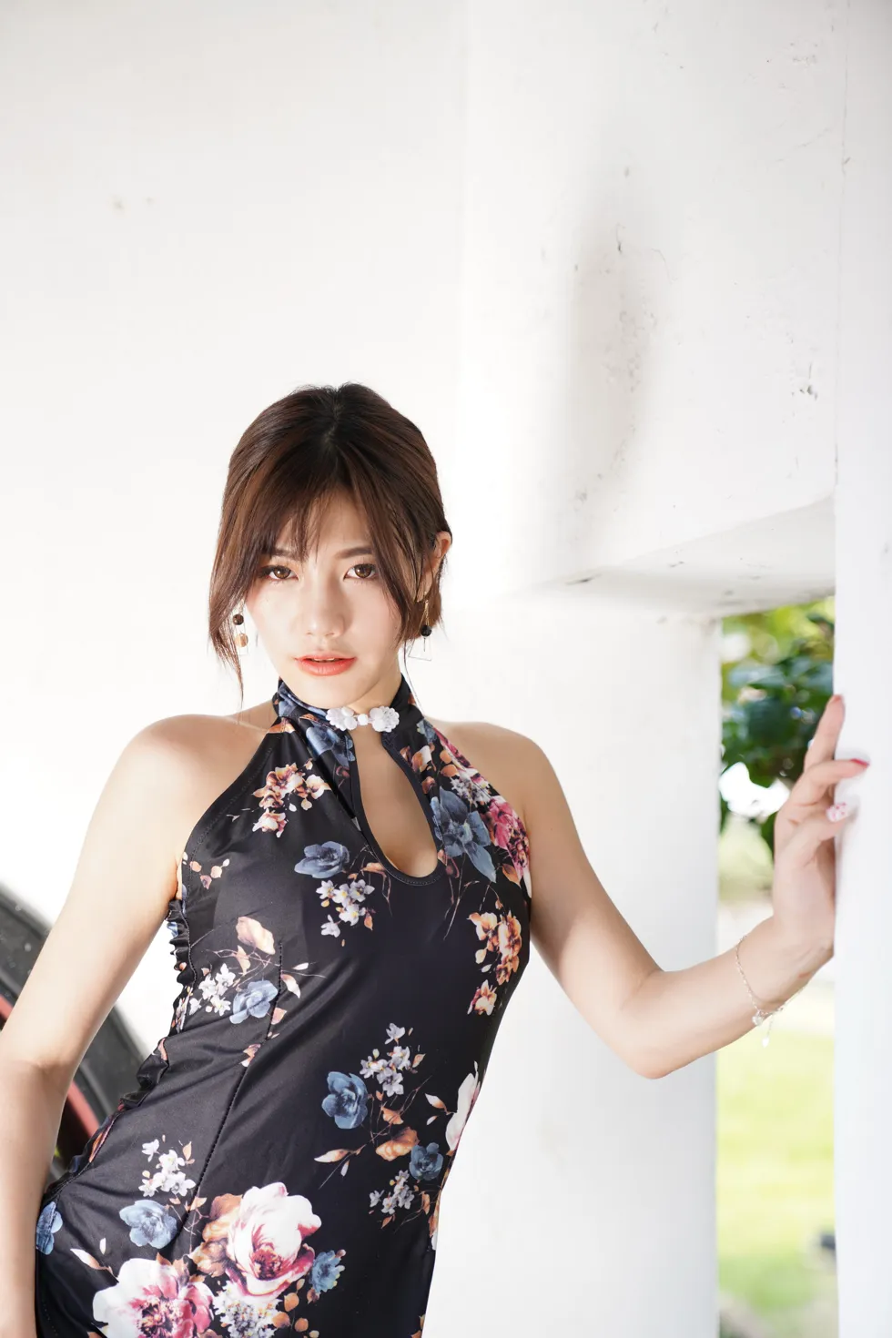 [街拍丝足] NO.104 陈葳 蓝花短旗袍高跟美腿 #街拍丝足、美足#[117P]-008